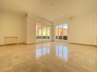 Louer Appartement 97 m2 Nice