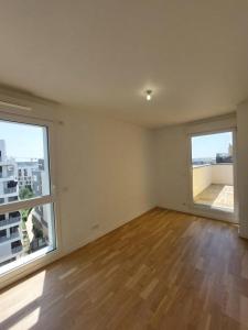 For rent Rueil-malmaison 3 rooms 66 m2 Hauts de Seine (92500) photo 3