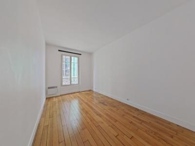 For rent Paris-4eme-arrondissement 5 rooms 110 m2 Paris (75004) photo 3