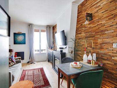 Annonce Location 2 pices Appartement Paris-18eme-arrondissement 75