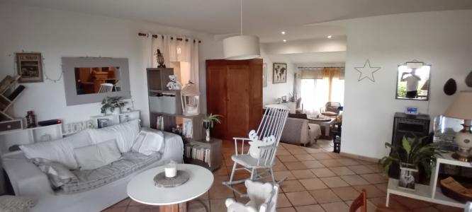 For sale CALME 6 rooms 133 m2 Ain (01320) photo 2