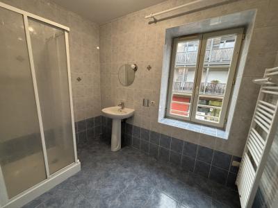 For sale 3 rooms 85 m2 Ain (01320) photo 4