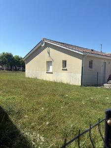 For rent Saint-laurent-d'arce 4 rooms 98 m2 Gironde (33240) photo 4