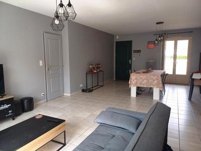 For sale Vouille 4 rooms 104 m2 Deux sevres (79230) photo 1