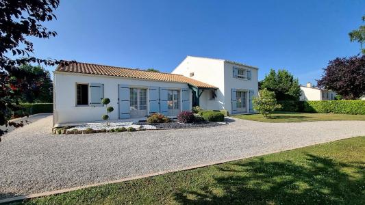 For sale Chaille-sous-les-ormeaux RIVES-DE-L-YON 7 rooms 145 m2 Vendee (85310) photo 1