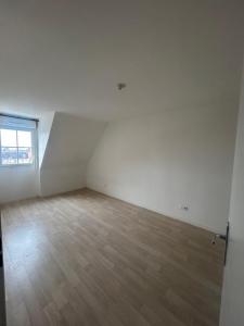 For rent Estrees-saint-denis 4 rooms 96 m2 Oise (60190) photo 2