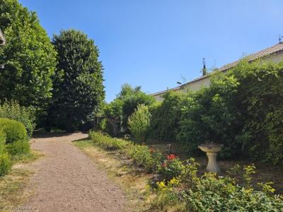 Acheter Maison 258 m2 Villefagnan