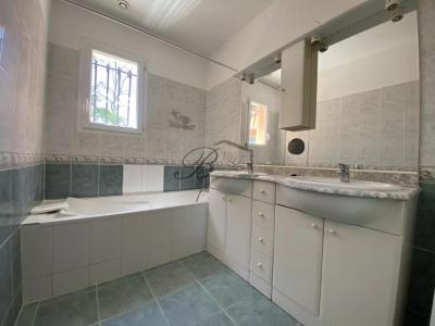 Louer Maison 84 m2 Motte-d'aigues