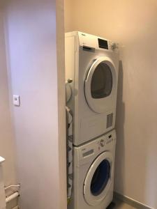 For rent Bron 6 rooms 105 m2 Rhone (69500) photo 3