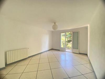 Louer Appartement 66 m2 Nimes