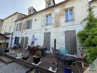 For sale Touvre 10 rooms 255 m2 Charente (16160) photo 0