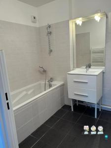 For rent Mouvaux 2 rooms 48 m2 Nord (59420) photo 3