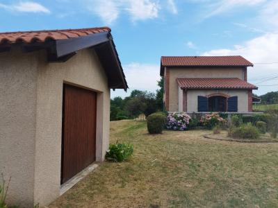For sale 4 rooms 75 m2 Loire (42520) photo 0