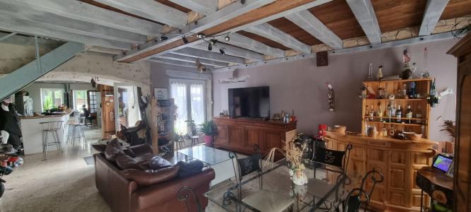 For sale 5 rooms 140 m2 Loir et cher (41240) photo 1