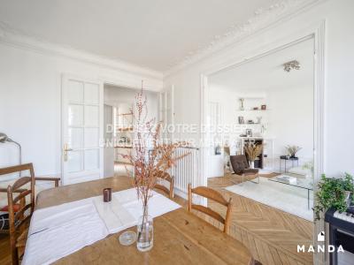 Louer Appartement Paris-18eme-arrondissement 2600 euros