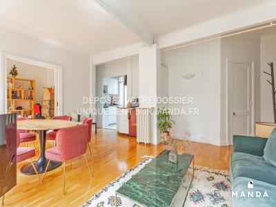 Louer Appartement 70 m2 Paris-15eme-arrondissement