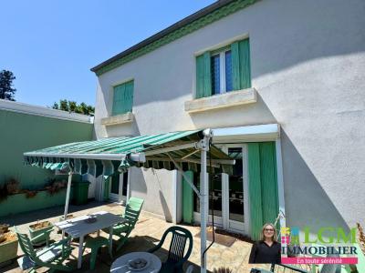 For sale Nimes 6 rooms 141 m2 Gard (30900) photo 2