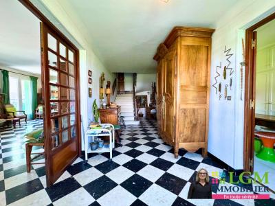 For sale Nimes 6 rooms 141 m2 Gard (30900) photo 3
