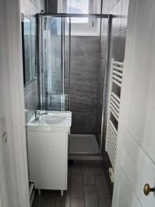 For sale Montrouge 2 rooms 35 m2 Hauts de Seine (92120) photo 2