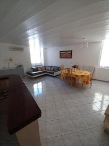 Annonce Vente 6 pices Appartement Lodeve 34