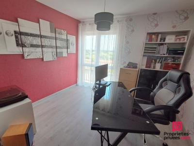 For sale Fagnieres 4 rooms 77 m2 Marne (51510) photo 3