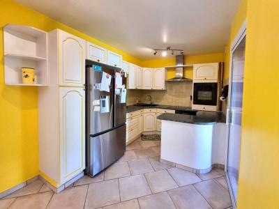 For sale Seyne-sur-mer 4 rooms 110 m2 Var (83500) photo 3