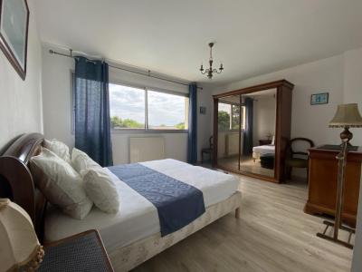 For sale Saint-vincent-sur-jard 9 rooms 213 m2 Vendee (85520) photo 4