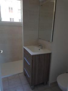 For rent Agde 3 rooms 60 m2 Herault (34300) photo 2