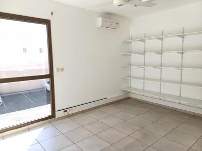 Louer Bureau 72 m2 Sainte-clotilde