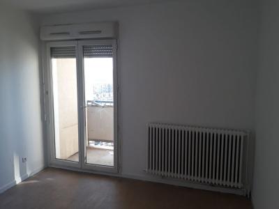 For sale Marseille-10eme-arrondissement 4 rooms 71 m2 Bouches du Rhone (13010) photo 1