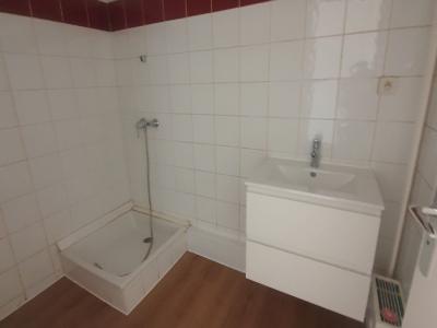 For sale Marseille-11eme-arrondissement 2 rooms 51 m2 Bouches du Rhone (13011) photo 4