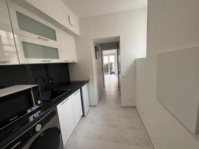 For rent Melun 1 room 24 m2 Seine et marne (77000) photo 0