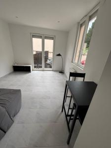 For rent Melun 1 room 24 m2 Seine et marne (77000) photo 1