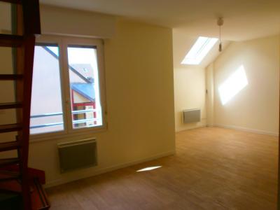 For rent Rennes 2 rooms 36 m2 Ille et vilaine (35000) photo 1