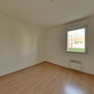 Louer Appartement Coueron 542 euros