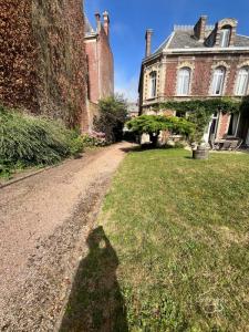 For sale Cateau-cambresis 12 rooms 352 m2 Nord (59360) photo 1