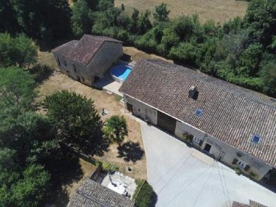 For sale 9 rooms 240 m2 Vienne (86400) photo 1