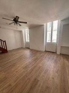For sale 19 RUE CLRISSEAU 3 rooms 73 m2 Gard (30000) photo 2