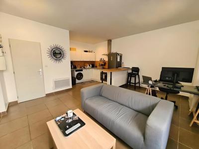For sale Vidauban 3 rooms 56 m2 Var (83550) photo 2