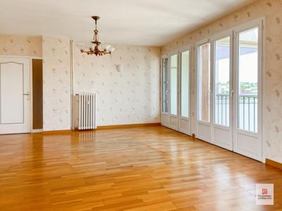 For sale Sable-sur-sarthe 5 rooms 85 m2 Sarthe (72300) photo 3
