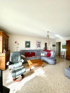 For sale Marseille-12eme-arrondissement 5 rooms 89 m2 Bouches du Rhone (13012) photo 4