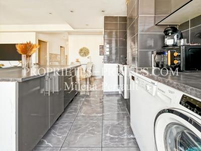 For sale Nice 3 rooms 65 m2 Alpes Maritimes (06200) photo 4