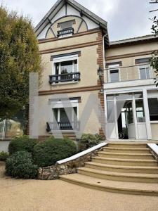 For sale Bezannes 7 rooms 261 m2 Marne (51430) photo 0