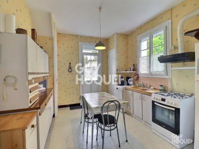 For sale Surgeres 6 rooms 140 m2 Charente maritime (17700) photo 4