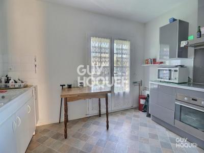 For sale Surgeres 3 rooms 80 m2 Charente maritime (17700) photo 4
