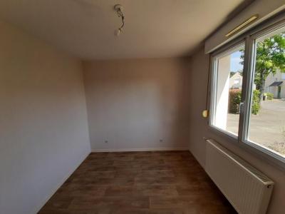 For sale Gene 3 rooms 73 m2 Maine et loire (49220) photo 3