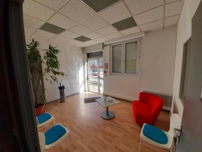 For rent Avrille 185 m2 Maine et loire (49240) photo 0
