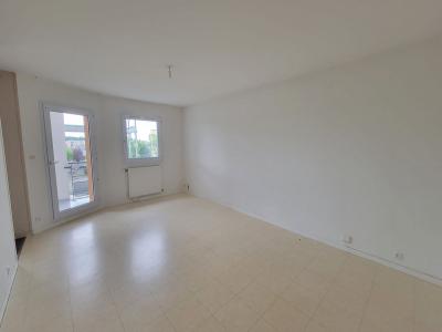 For sale Sable-sur-sarthe 3 rooms 79 m2 Sarthe (72300) photo 2