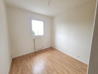 For sale Sable-sur-sarthe 3 rooms 79 m2 Sarthe (72300) photo 4
