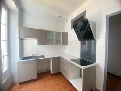 Louer Appartement 71 m2 Nimes